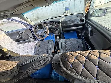 Volkswagen: Volkswagen Golf: 1994 г., 1.6 л, Механика, Бензин, Хэтчбэк — 10