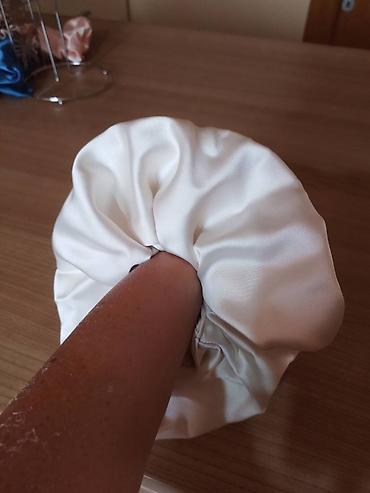 pinko uz: Velika satenska gumica za kosu (scrunchie) - Materijal: glatki — 2
