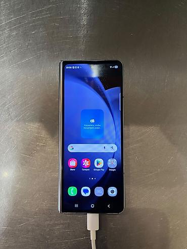 ipad mini 2019: Смартфон Samsung Galaxy Z Fold (серия Fold, складывающийся — 1