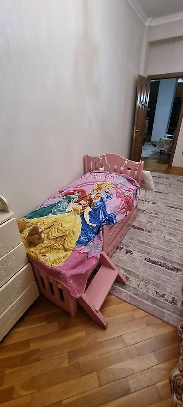 chicco butulka: Chicco oturacağ.(450m alınıb) Çarpayı, qız uşağı üçün(850m alınıb)(2-8 — 1
