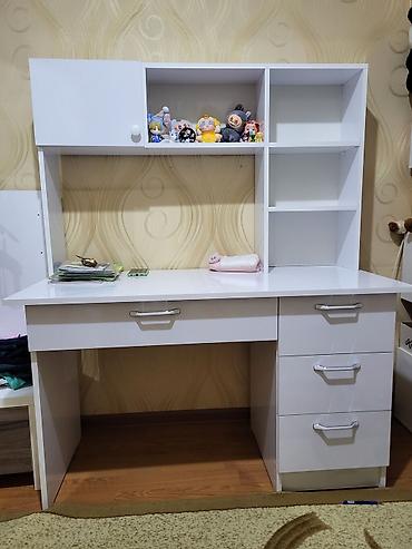 komputer setup: Düz masa, Stulsuz, Polkalı, Siyirməli, MDF — 2
