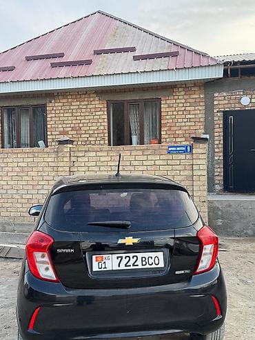фит седан: Chevrolet Spark: 2017 г., Хэтчбэк — 2