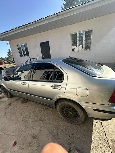 Транспорт: Honda Civic: 1998 г., Механика, Бензин, Седан — 3