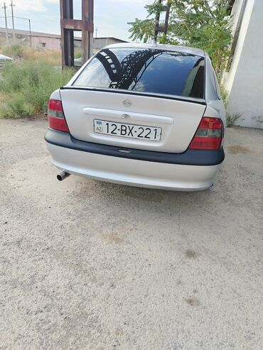 kvadrasikl satışı: Opel Vectra: 1.8 l | 1998 il 540000 km Hetçbek