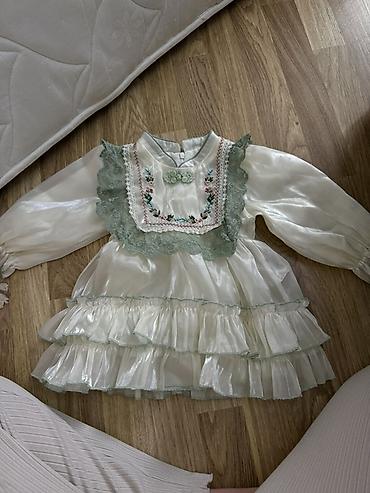Donlar: Uşaq paltarı – zərif krem rəngli, yaşıl detallarla 1/2 yaş - Model — 2