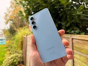 samsung note fe: Samsung Galaxy S24 FE, 256 GB, rəng - Mavi, Barmaq izi, Face ID, Simsiz şarj — 1