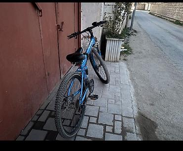 Dağ velosipedləri: Məhsul: Dağ/şəhər tipli velosiped Xüsusiyyətlər: - Rəng: mavi - — 5