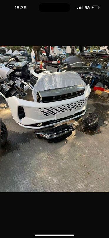 Бамперы и комплектующие: Бампер Toyota, Аналог — 1