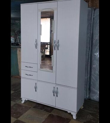 Dolablar: Yeni, Açılan, 3 qapılı Düz dolab, Dolab-asılqan, Azərbaycan — 8