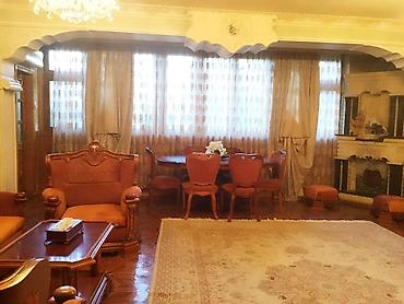Квартиры: 9 mərtəbənin 2-ci mərtəbəsində 3 otaq kirayə verilir, yerləşir gənclik — 1