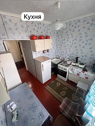 квартира кок жаре: Г. Балыкчы, Иссык-Куль Просторная 2‑комнатная квартира с — 2