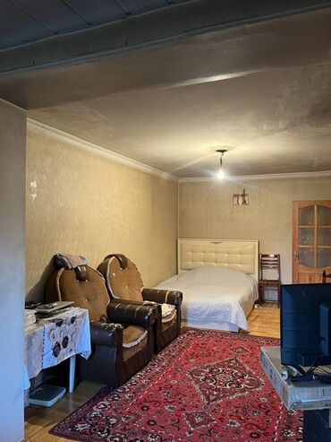 Köhnə tikili: Bakı, 7-ci mikrorayon, 1 otaqlı, Köhnə tikili, m. Azadlıq Prospekti, 35 kv. m — 15