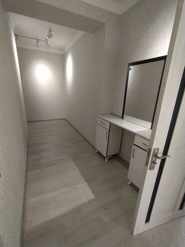 Mətbəx mebeli: Xırdalanda aaffparkin yanında yerləşir bina evi aileye verilir full — 2