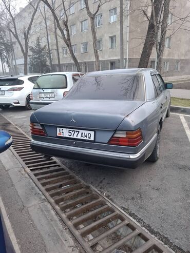 Mercedes-Benz: Mercedes-Benz W124: 1993 г., 2.8 л, Автомат, Бензин, Седан — 4
