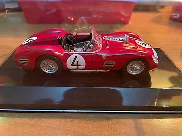 Игрушки: Новые металлические модели автомобилей коллекционные 1:43 Ferrari — 6