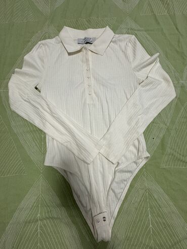 длинная белая блузка: Блузка, Однотонный