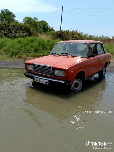 vaz 2107 injektor motor: VAZ (LADA) 2107: 1.6 l | 1993 il | 12004 km Sedan