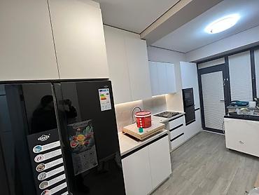 Кухонные гарнитуры: Кухонный гарнитур — 7