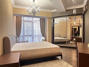 Долгосрочная аренда квартир: 3 комнаты, Агентство недвижимости, Без подселения, С мебелью полностью — 8