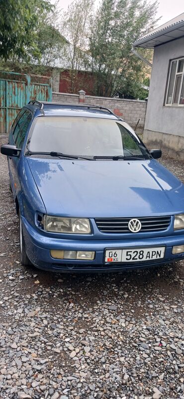 набор ключей купить: Volkswagen Passat Variant (универсал), синий цвет кузова. Кузов и