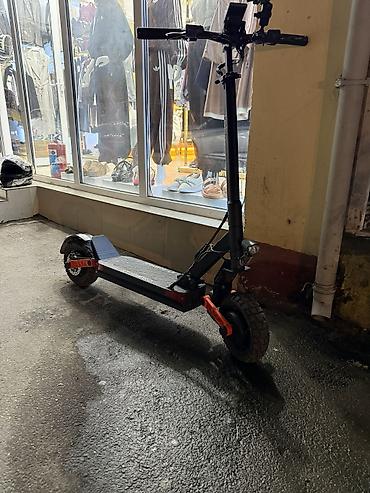 Elektrikli samokatlar: İşlənmiş Elektrik samokat 10", > 1000 Vt, > 45 km/s, Ünvandan götürmə — 9