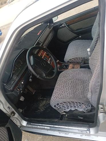 жак бу: Mercedes-Benz W124: 1993 г., 3.2 л, Кол менен иштөөчү, Бензин, Универсал — 5