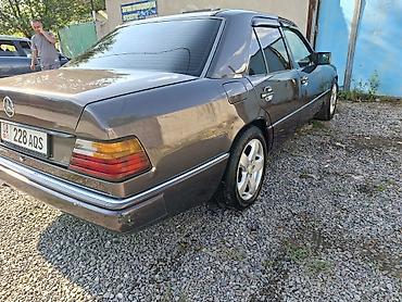 lancer 9: Mercedes-Benz W124: 1992 г., 2.3 л, Автомат, Бензин, Седан — 3