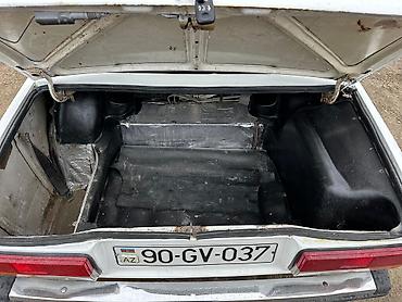 2107 faralar: VAZ 2107 sedan – ağ rəng, 4 qapı, arxa ötürücülü klassik model — 3