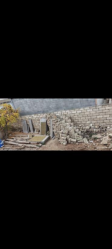 starex (xırdalan) fotolar: Bine merkezde korpunun duz yanı tamstorun arxasi. yola 50m hec yoxdu — 8
