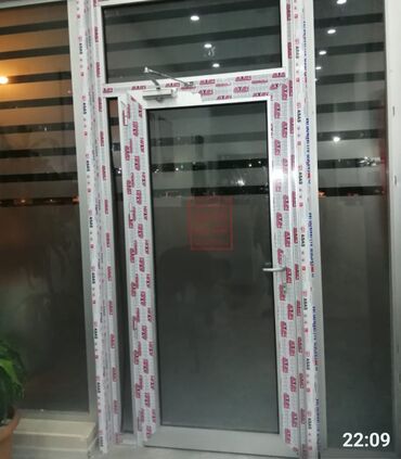 Plastik qapılar: Yeni Plastik qapı Zamok və çərçivə ilə, Zəmanətli, Pulsuz quraşdırma, Pulsuz çatdırılma, Rayonlara çatdırılma, Ödənişli çatdırılma — 2