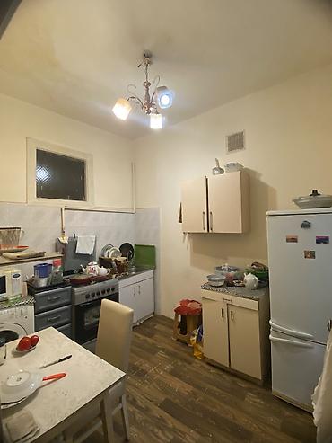astarada ev satilir: Bakı, 2 otaqlı, Köhnə tikili, 55 kv. m — 1