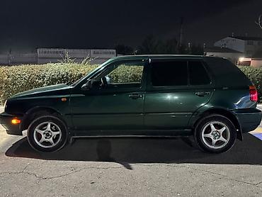 67 ххх: Volkswagen Golf: 1996 г., 1.8 л, Механика, Бензин, Хэтчбэк — 3
