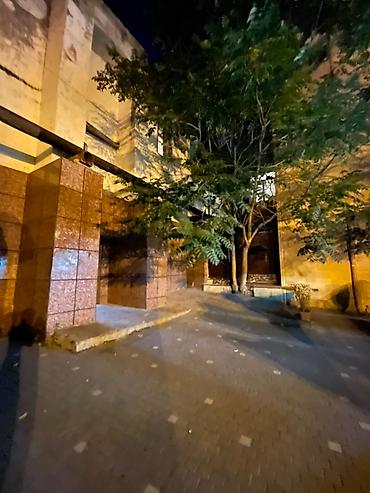 kafe stolari: Mərkəzdə Tam Təchiz Olunmuş Restoran və Biznes Kompleksi İcarəyə — 10