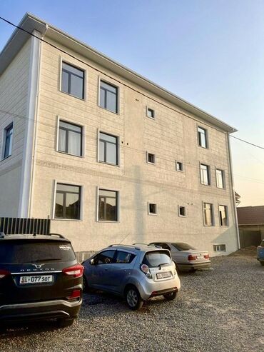 продам дом в джалал абаде: 2 бөлмө, 40 кв. м, Жеке план, 3 кабат, Дизайнердик ремонт
