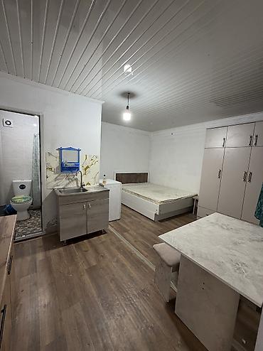 Батирлерди ижарага берүү: 🏠 КВАРТИРА АРЕНДАГА БЕРИЛЕТ 📍 Дареги: Киркомстром, Таласская көчөсү — 2