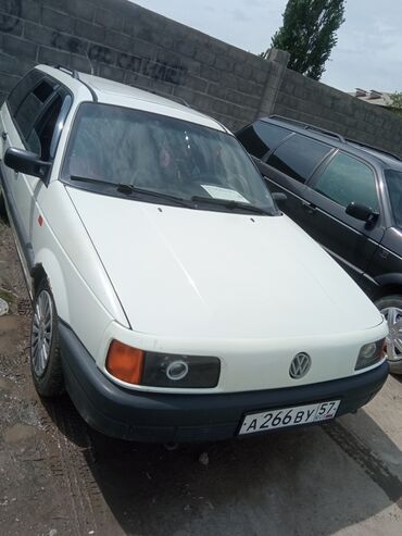 volkswagen passat продажа: Volkswagen Passat: 1990 г., 1.8 л, Механика, Бензин, Универсал
