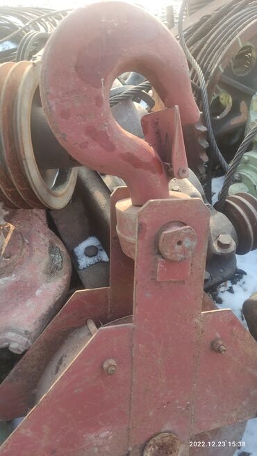 Тельферы: Продаю грузовую тележку на мостовой кран, грузоподъёмность 10тонн,гак — 8