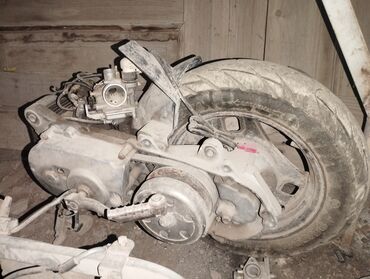 заказать мопед из японии: Макси скутер Suzuki, 50 куб. см, Бензин