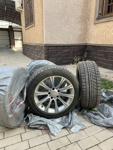 купить коврики резиновые в машину: Колеса в сборе 225 / 50 / R 17, Зима, Б/у, Комплект, Легковые, Литые, отверстий - 4