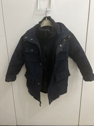 пальто 54 размер: Детская пальто Бренд: urban republic -2 замка Цвет: темно синий, с