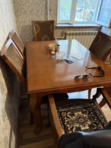 Masa və oturacaq dəstləri: Mətbəx üçün, Dördbucaq masa, 6 stul — 4