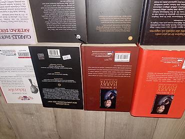 Книги и журналы: Arxa hissədən göründüyünə görə sadəcə bir kitabın qiyməti 19 manat 40 — 2