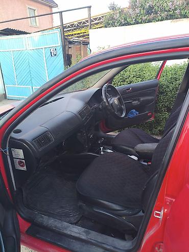 mazda 3 2007: Volkswagen Golf: 2000 г., 2 л, Автомат, Газ, Хэтчбэк — 2