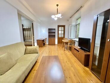 арендовать квартиру для офиса: 2 комнаты, 45 м², Сталинка, 2 этаж