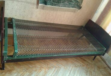 Çarpayılar: İşlənmiş, İkinəfərlik çarpayı, Bazasız, Matrassız, Siyirməsiz, Rusiya — 11