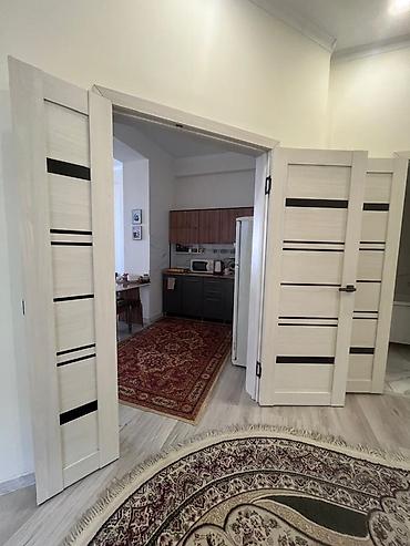 сутосный квартира: 3 комнаты, 81 м², ул. Масалиева-Монуева, Индивидуалка, 12 этаж, Дизайнерский ремонт — 2
