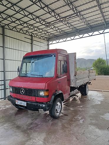Грузовики: Грузовик, Mercedes-Benz, Стандарт, 6 т, Б/у — 1