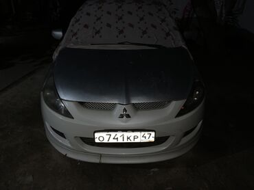 автомобиль субару: Mitsubishi Grandis: 2004 г., 2.4 л, Механика, Бензин, Минивэн