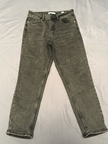 Cinslər: Hamısı klassik denim parçadandır, gündəlik və casual kombinasiyalara — 3