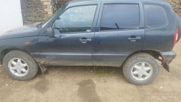 vaz 2107 suret qutusu satilir: VAZ (LADA) 4x4 Niva: 1.7 l | 2006 il 234234 km Sedan